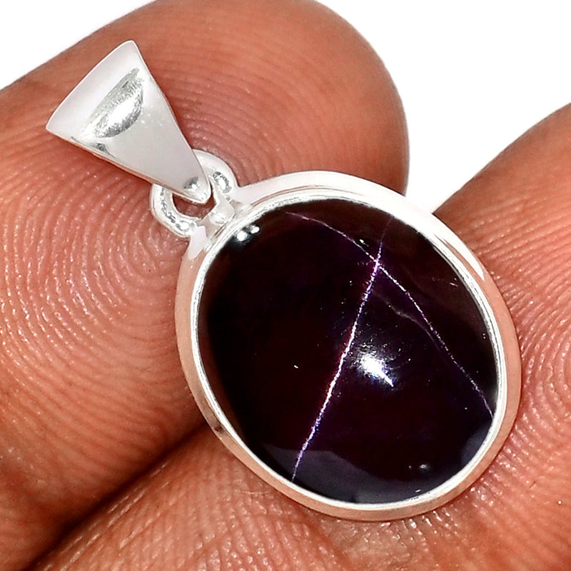1.1" Garnet Star Pendants - GSTP536