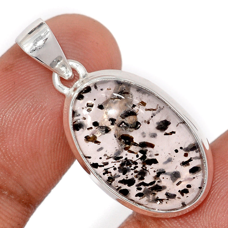 1.3" Hematite In Quartz Pendants - HIQP80