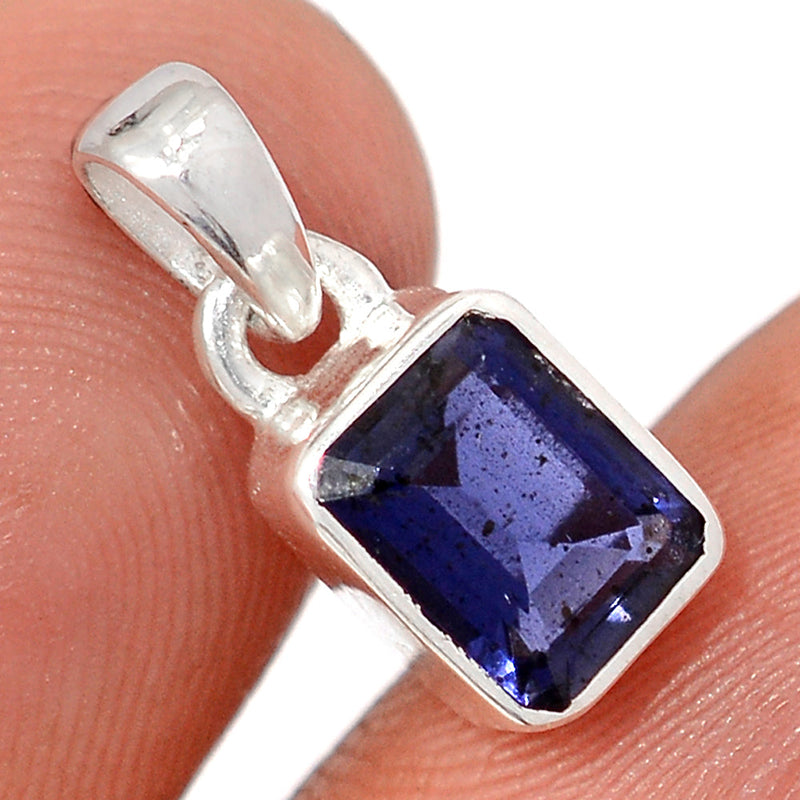 0.7" Iolite Pendants - ILTP358