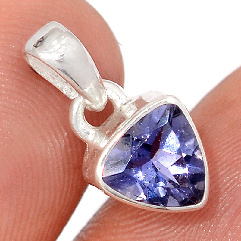 0.6" Iolite Pendants - ILTP363