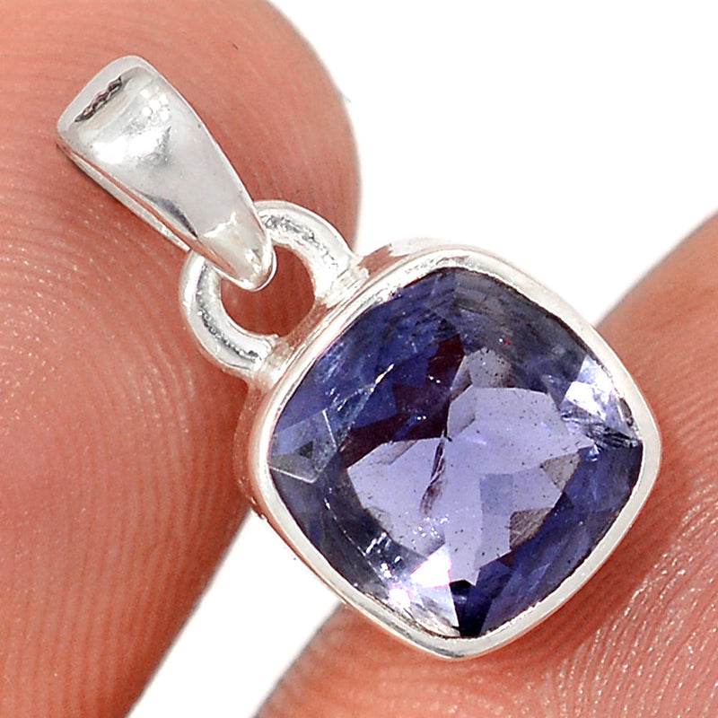 0.7" Iolite Pendants - ILTP365