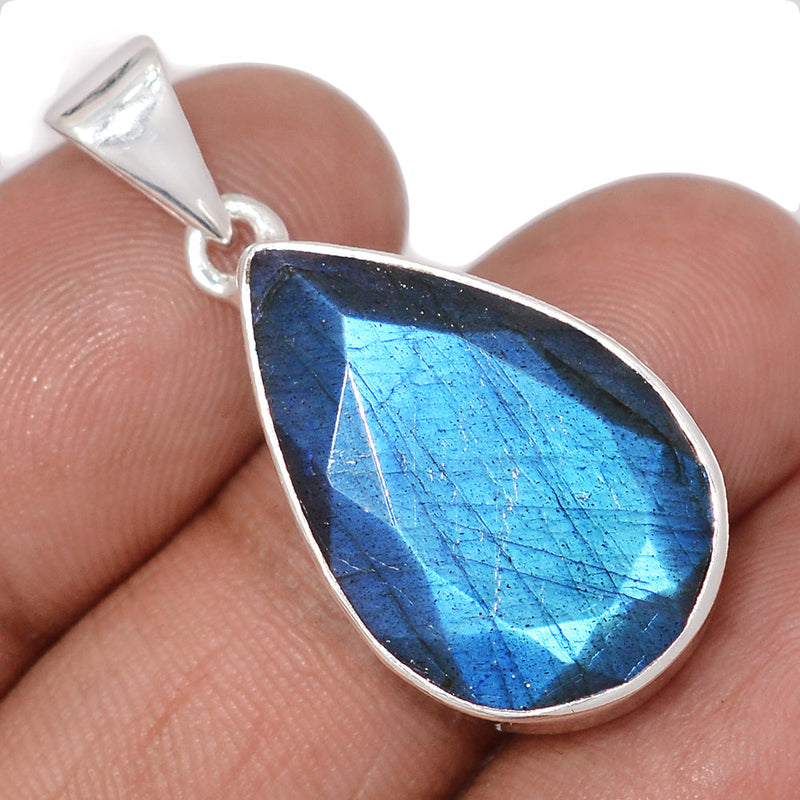 1.3" Labradorite Faceted Pendants - LBFP1230
