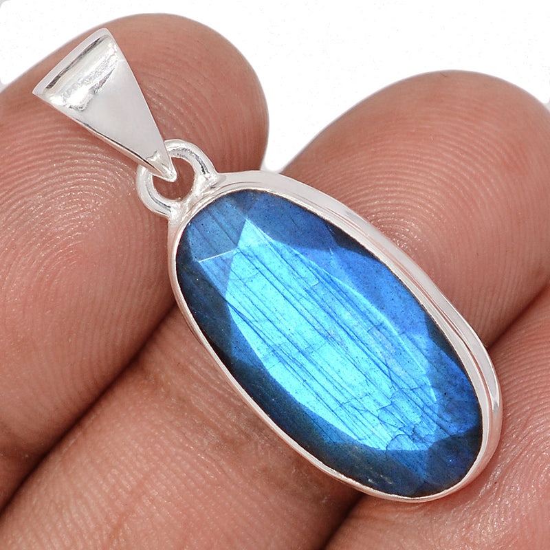 1.3" Labradorite Faceted Pendants - LBFP1235