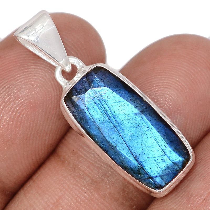 1.2" Labradorite Faceted Pendants - LBFP1236