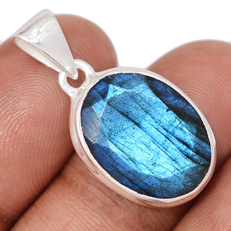 1.2" Labradorite Faceted Pendants - LBFP1240