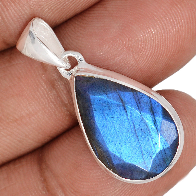1.2" Labradorite Faceted Pendants - LBFP1246