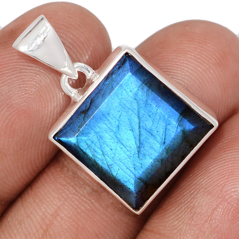 1.1" Labradorite Faceted Pendants - LBFP1248