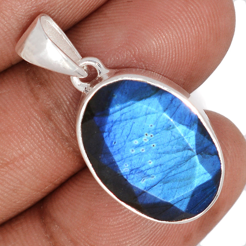 1.2" Labradorite Faceted Pendants - LBFP1251