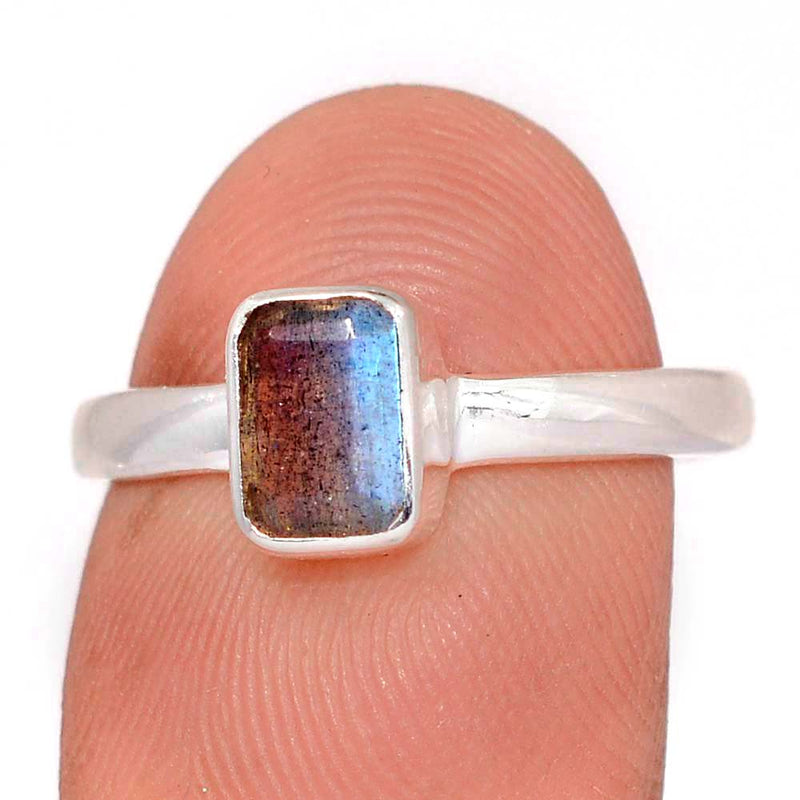 Labradorite Faceted Ring - LBFR1220