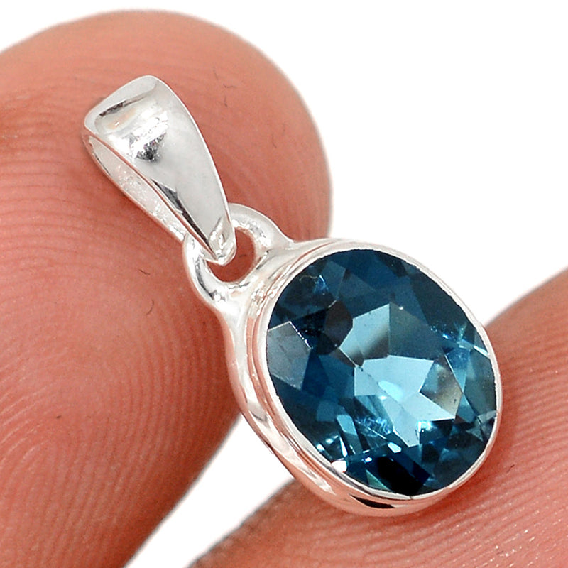 0.7" London Blue Topaz Pendants - LBTP44