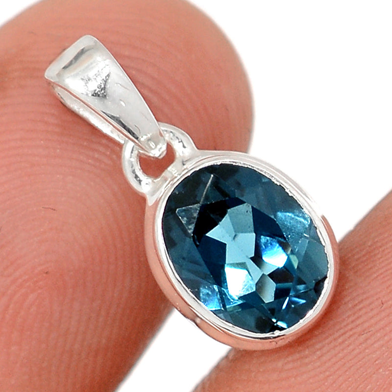 0.7" London Blue Topaz Pendants - LBTP50