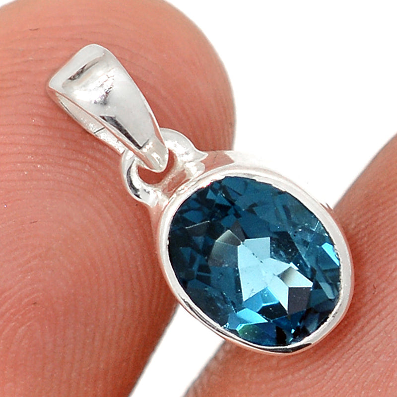 0.7" London Blue Topaz Pendants - LBTP51
