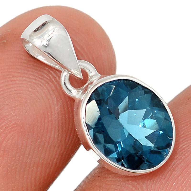 0.8" London Blue Topaz Pendants - LBTP72