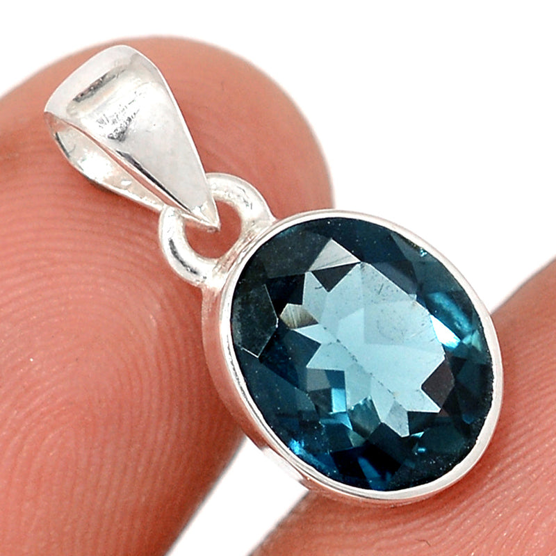 0.8" London Blue Topaz Pendants - LBTP75