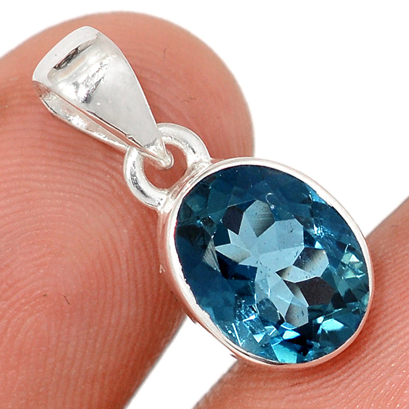 0.8" London Blue Topaz Pendants - LBTP78