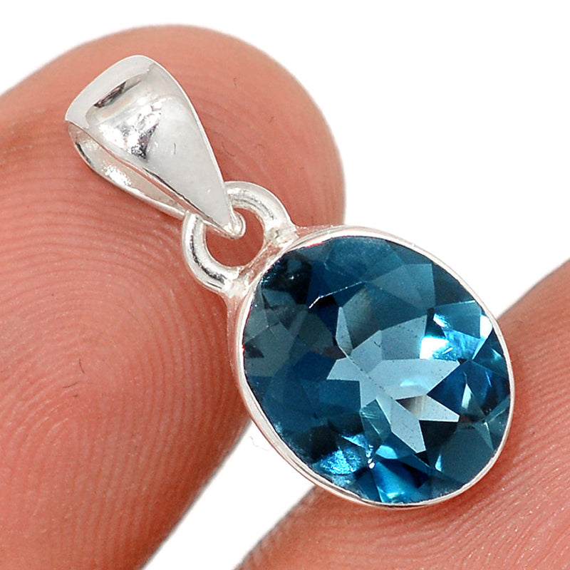 0.8" London Blue Topaz Pendants - LBTP80