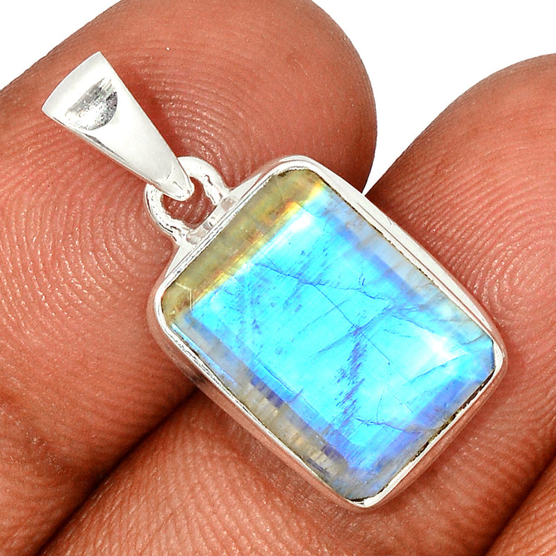 1" Moonstone Faceted Pendants - MNFP1808