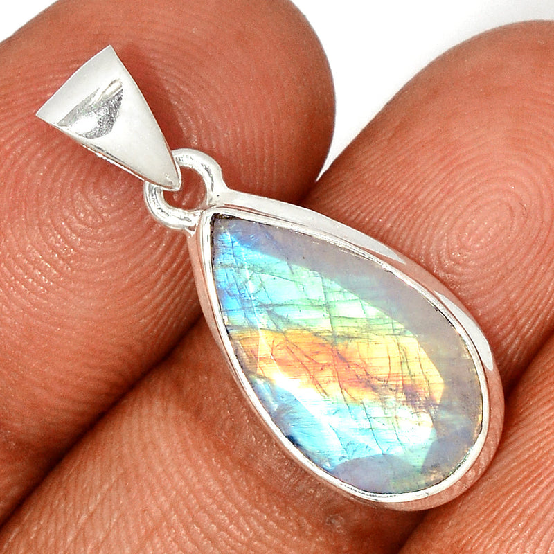 1.1" Moonstone Faceted Pendants - MNFP1826