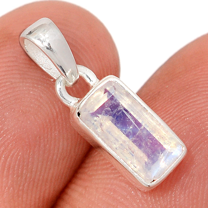 0.7" Rainbow Moonstone Faceted Pendants - MNFP1940