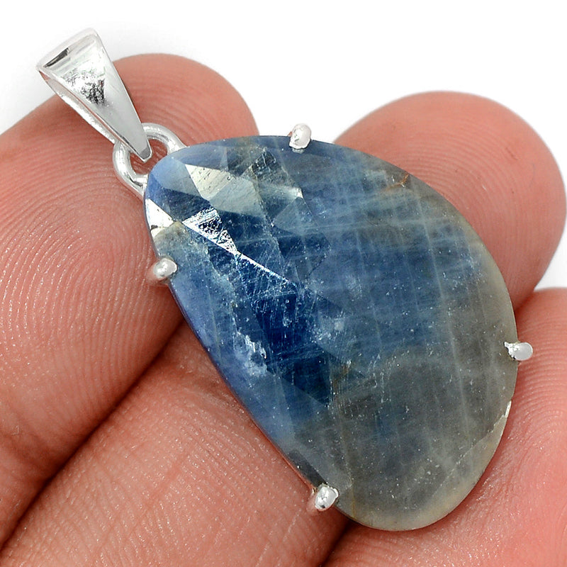 1.5" Claw - Natural Sapphire Pendants - NSPP79
