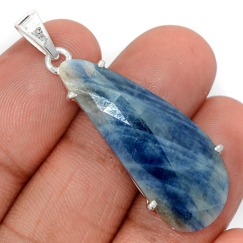 1.8" Claw - Natural Sapphire Pendants - NSPP80