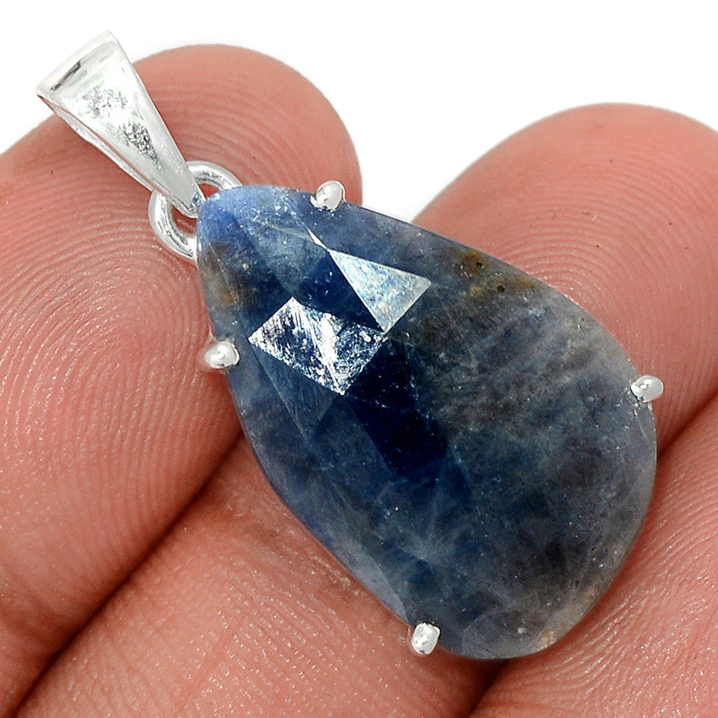 1.3" Claw - Natural Sapphire Pendants - NSPP83