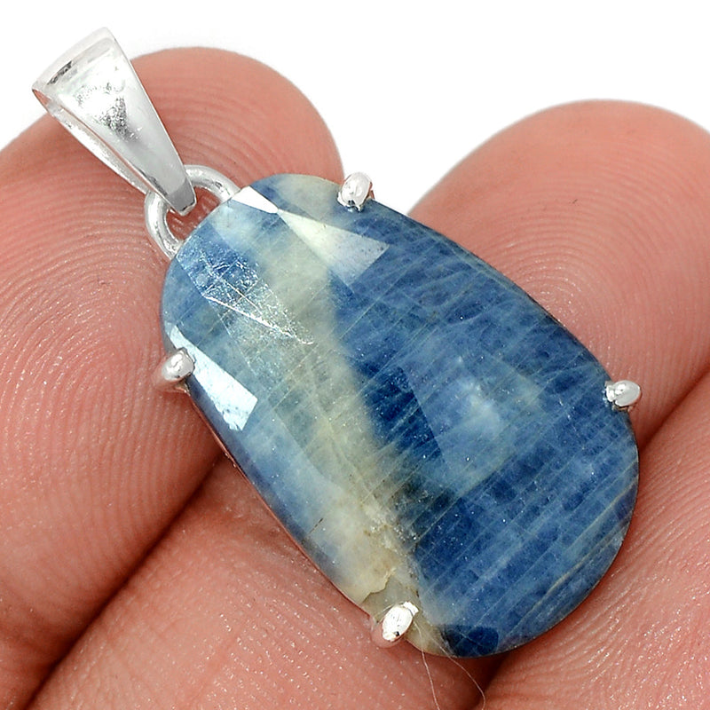 1.3" Claw - Natural Sapphire Pendants - NSPP87