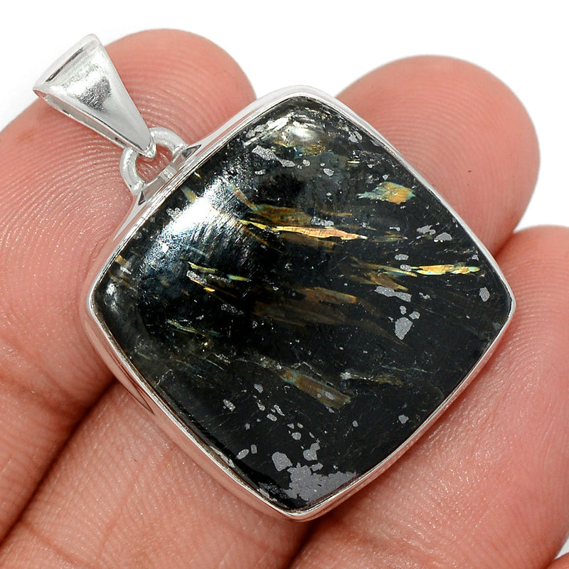 1.5" Nuummite Pendants - NUMP520