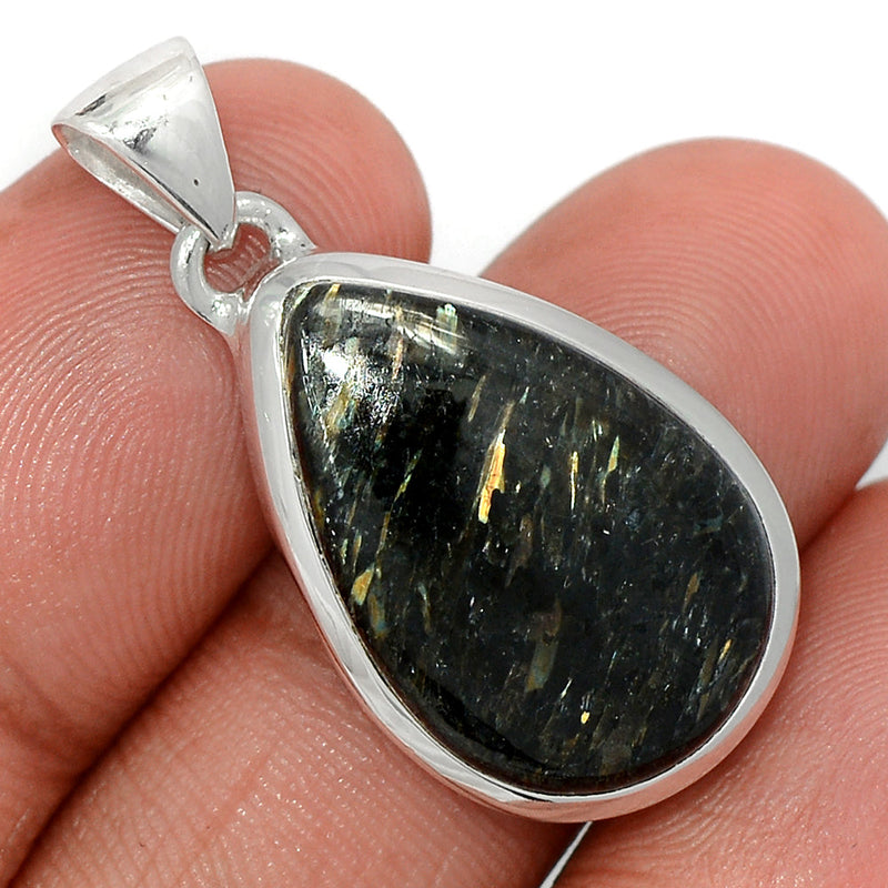 1.3" Nuummite Pendants - NUMP529