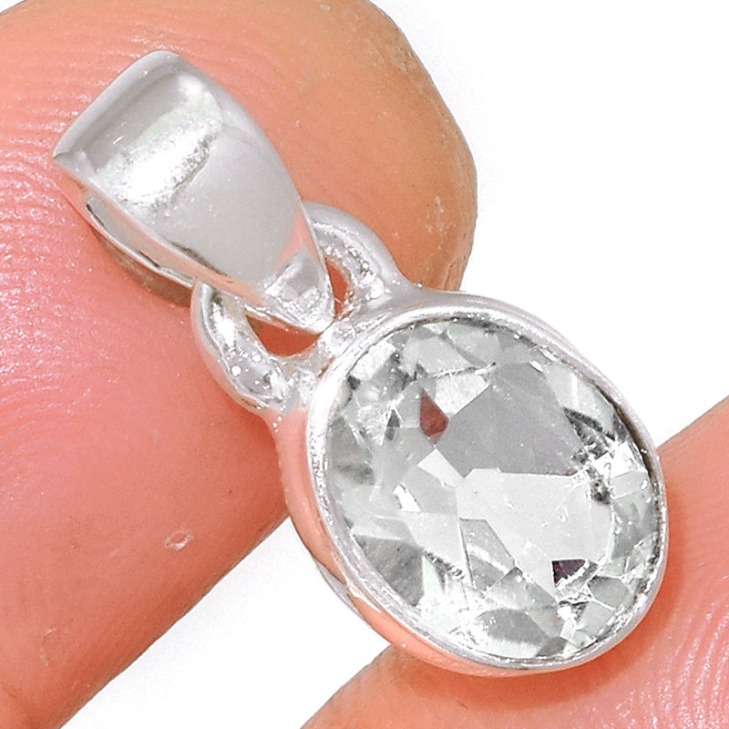0.7" Natural White Topaz Pendants - NWTP146