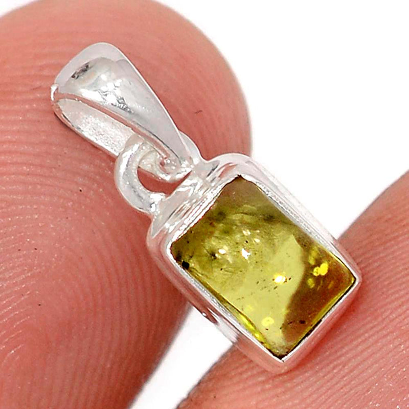 0.6" Peridot Cabochon Pendants - PDCP13
