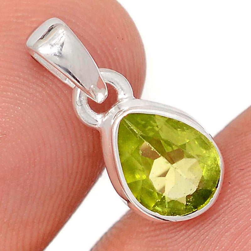0.7" Peridot Pendants - PDTP632