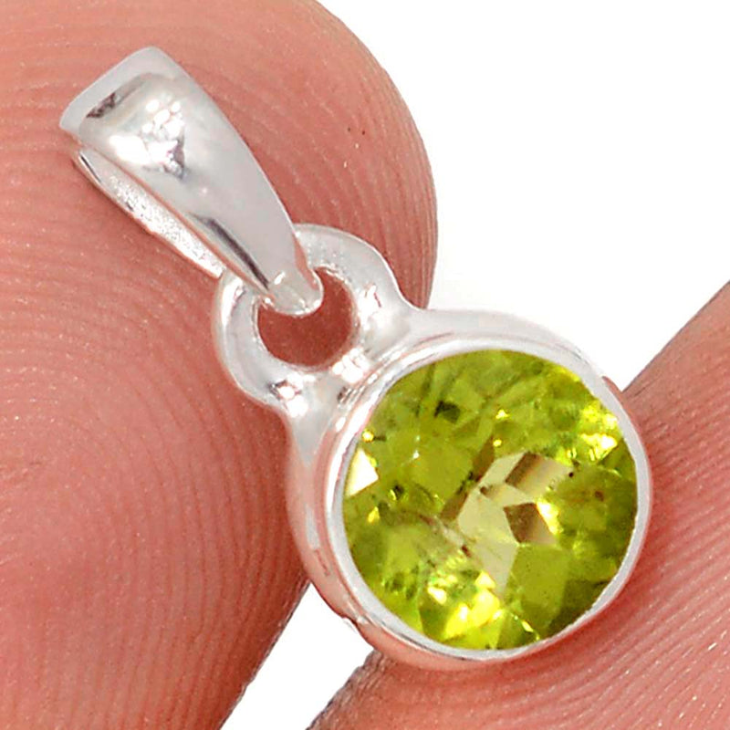 0.6" Peridot Pendants - PDTP633