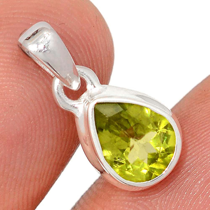 0.7" Peridot Pendants - PDTP644