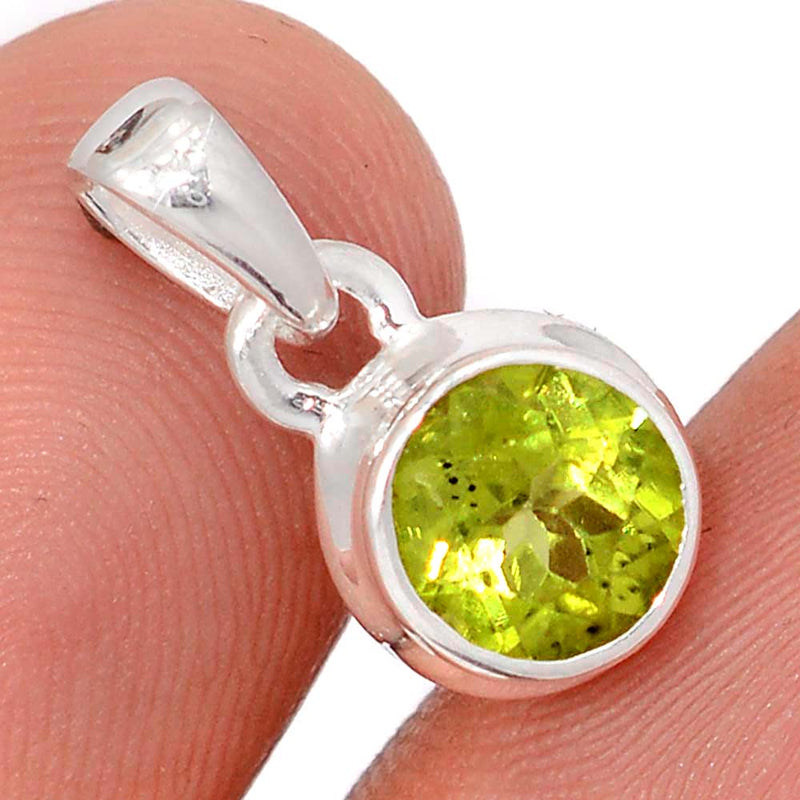 0.6" Peridot Pendants - PDTP646