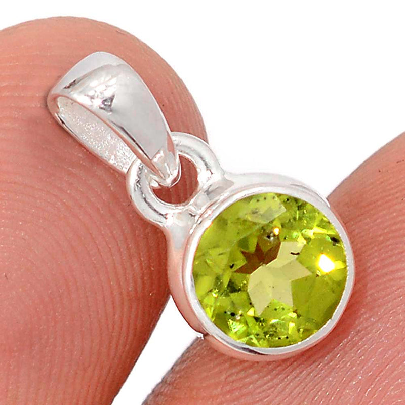 0.6" Peridot Pendants - PDTP650