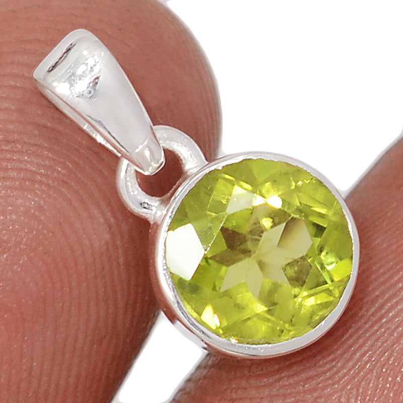 0.7" Peridot Pendants - PDTP658