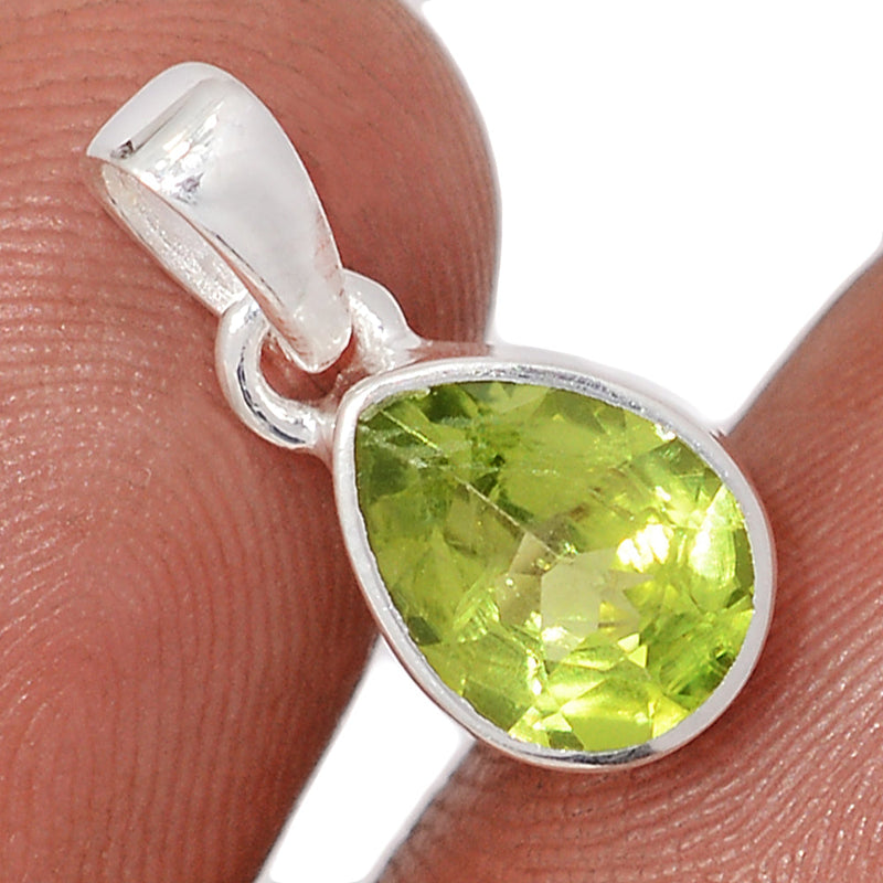 0.7" Peridot Pendants - PDTP671