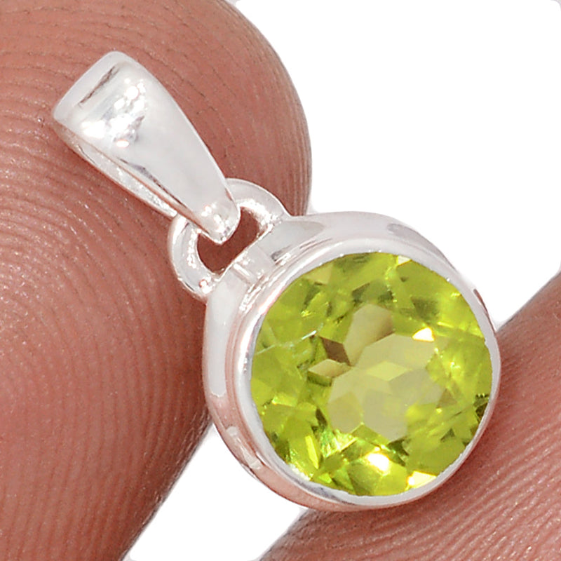 0.7" Peridot Pendants - PDTP674