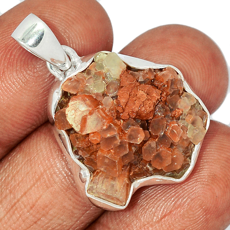 1.5" Aragonite Crystal Star Pendants - ACSP280