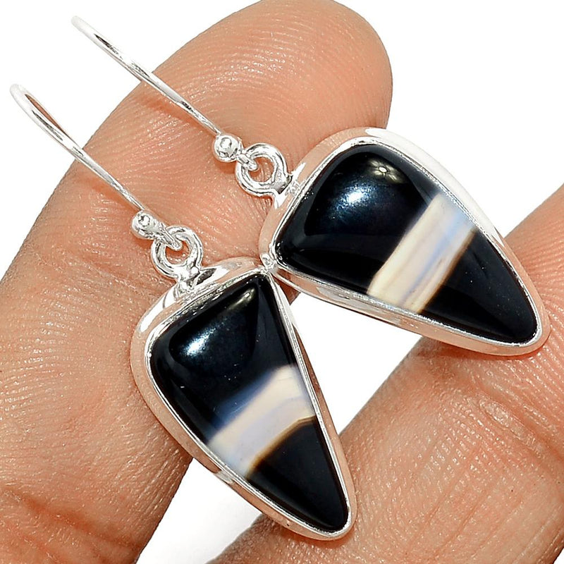 1.5" Black Banded Agate Earrings - BBAE380