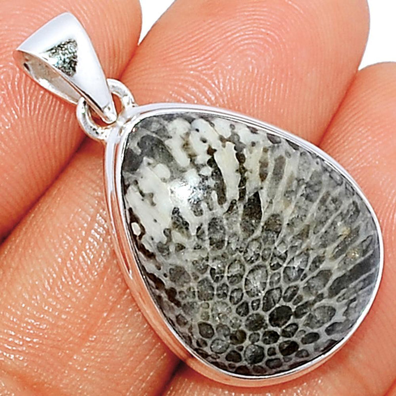 1.3" Black Coral Pendants - BLCP12