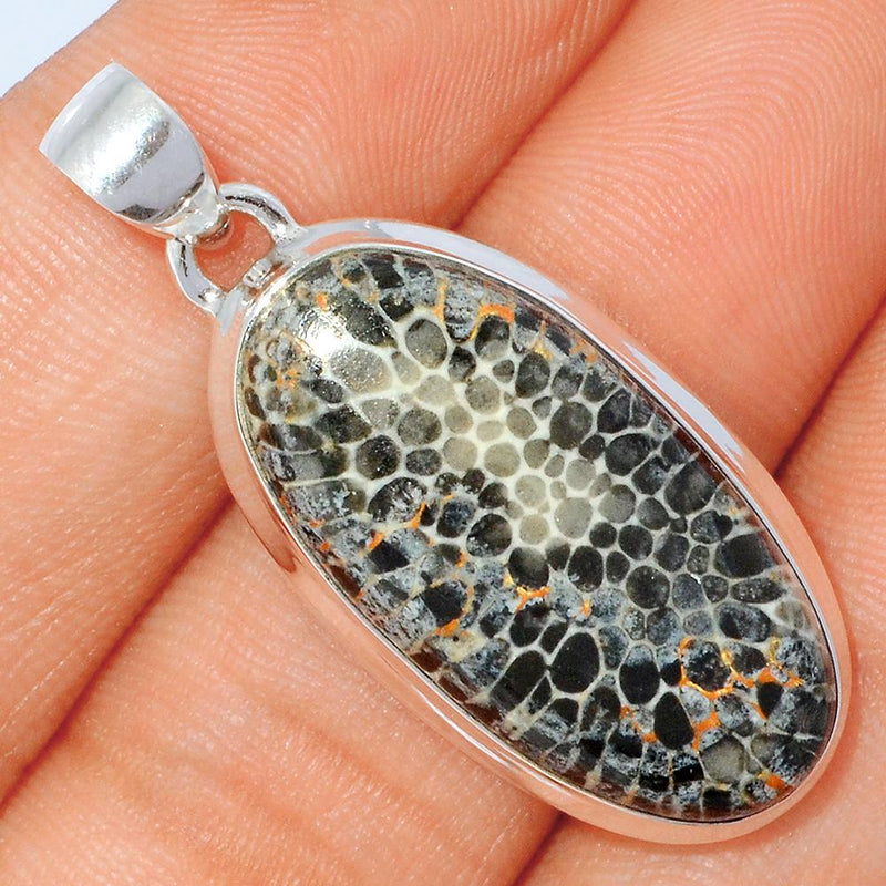 1.5" Black Coral Pendants - BLCP58