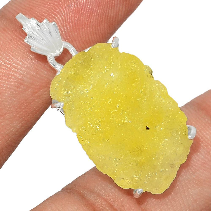 1.5" Claw - Brucite Rough Pendants - BRRP101