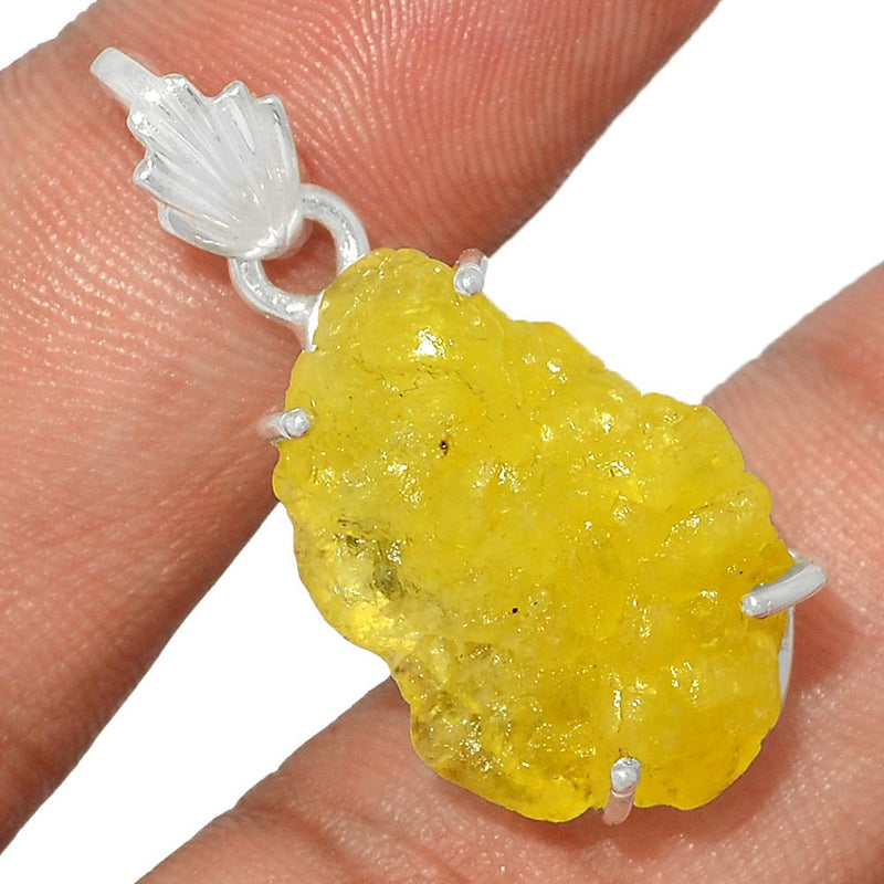 1.3" Claw - Brucite Rough Pendants - BRRP104