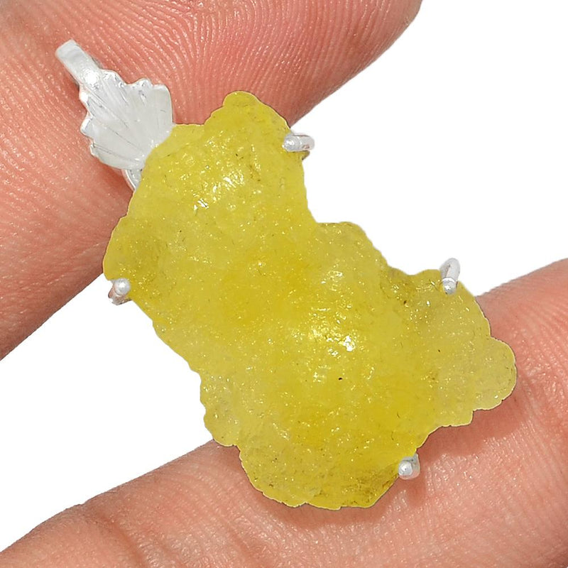 1.3" Claw - Brucite Rough Pendants - BRRP86