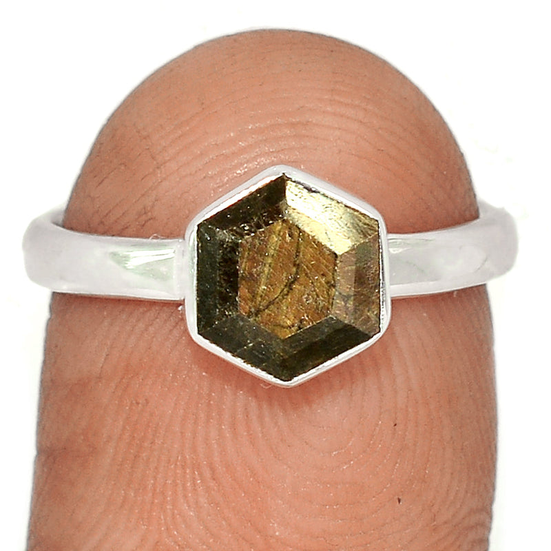 Zawadi Golden Sapphire Ring - BSFR89