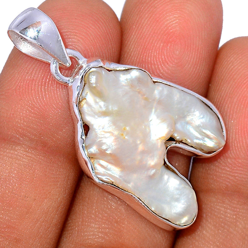 1.6" Biwa Pearl Pendants - BWAP471