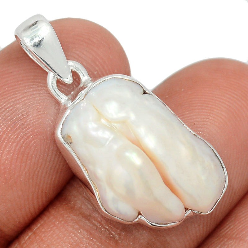 1.2" Biwa Pearl Pendants - BWAP543