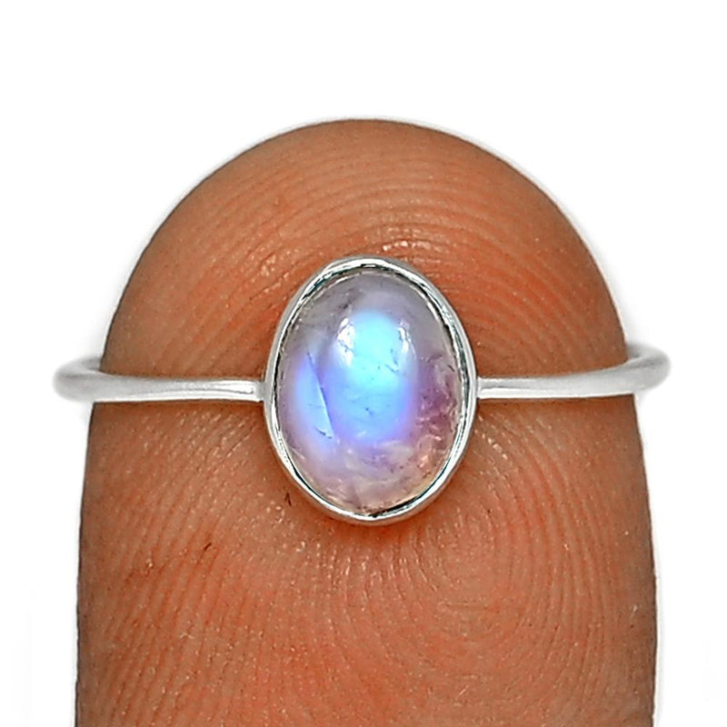 8*6 MM Oval - Rainbow Moonstone Ring - CB-R817RM Catalogue